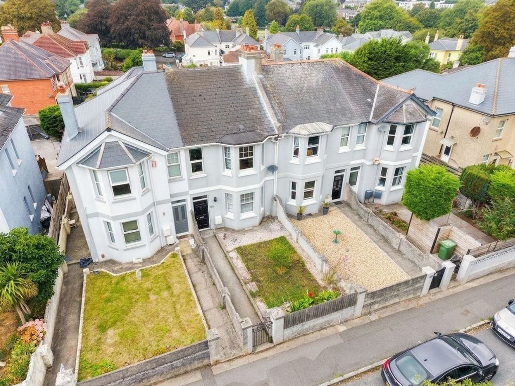Property photo 1 of 37