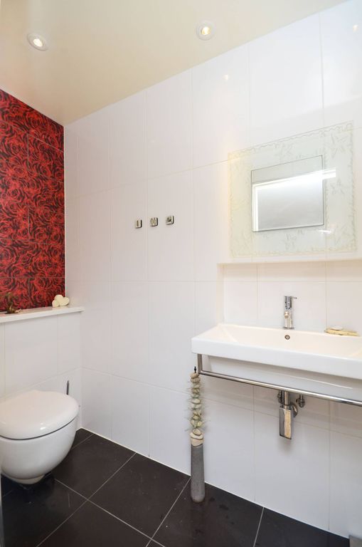 Property photo 1 of 4