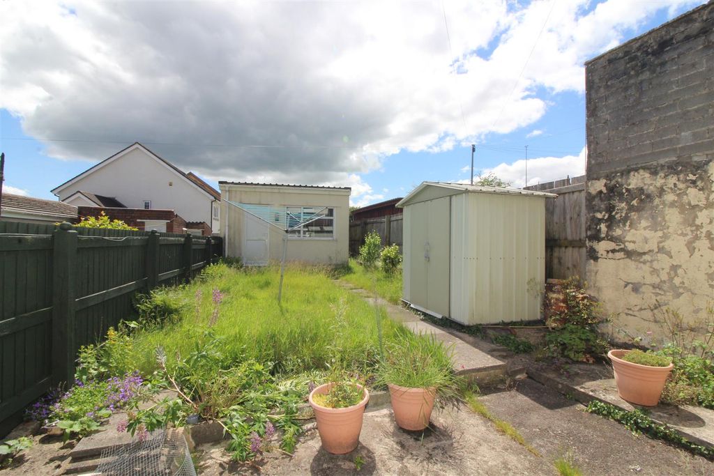 Property photo 2 of 30 Rear Garden