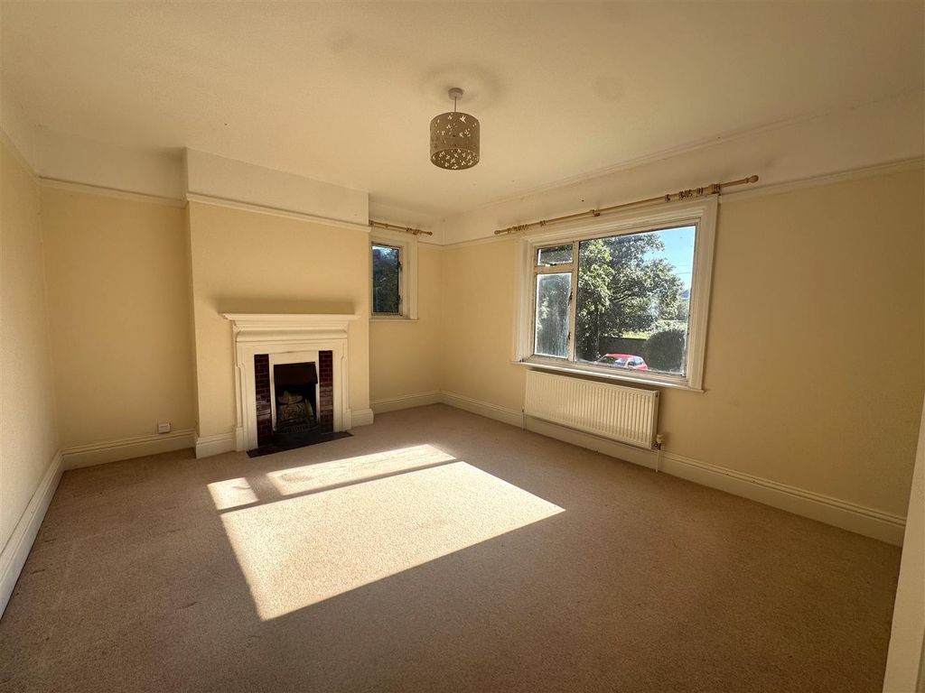 Property photo 2 of 25 Sitting Room One