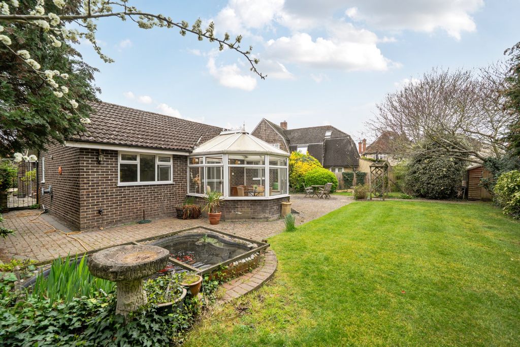 Property photo 2 of 17 Picture No. 70
