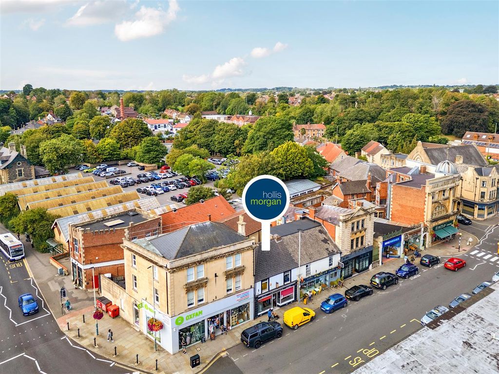 Property photo 2 of 25 7 The Bridge, Chippenham, Wiltshire, Sn15 1Ha | Fr