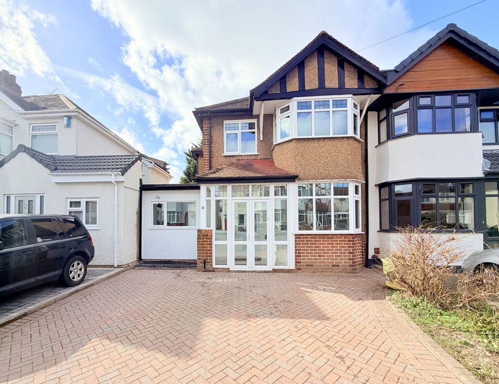 Property photo 2 of 17