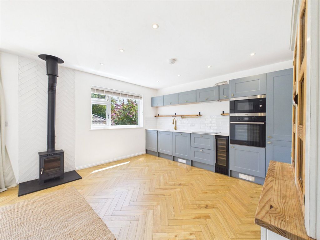 Property photo 2 of 14 Picture No. 72