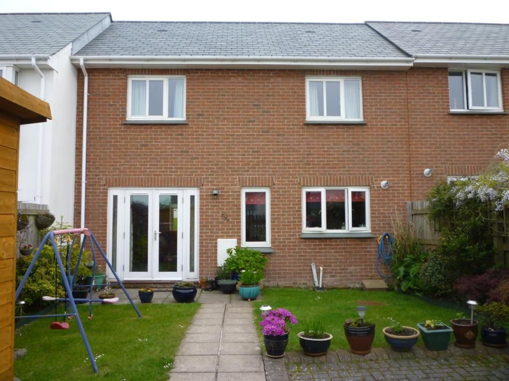 Property photo 2 of 12