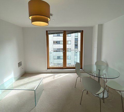 Property photo 1 of 10 Living Room