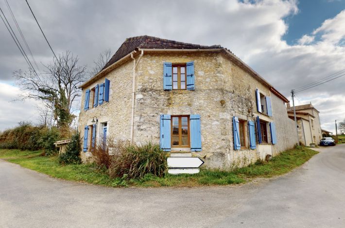 Property photo 1 of 18