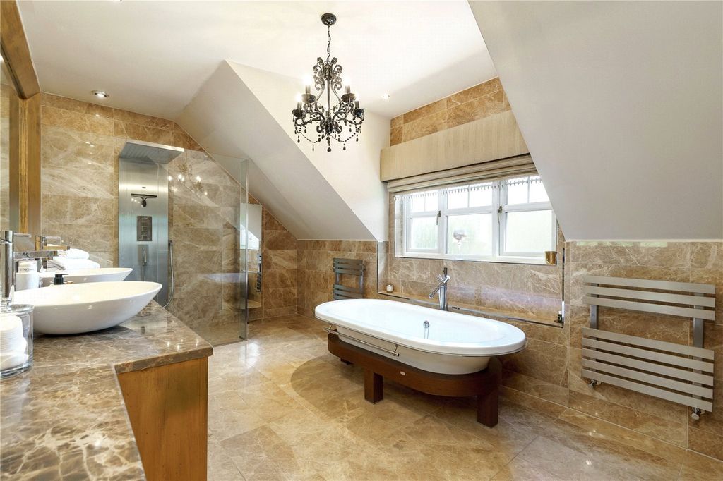 Additional image 14 of 4 bed detached house for saleOakwood, 4 The Avenue, West Glen Road, Kilmacolm PA13