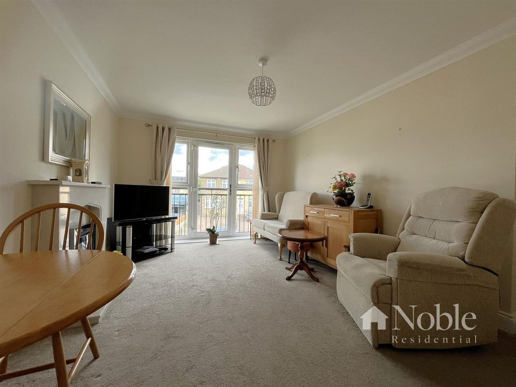 Property photo 3 of 10 Reception Room