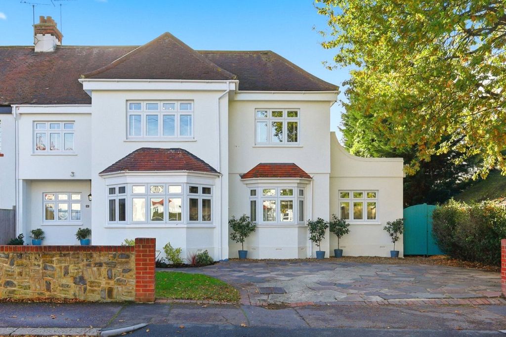 Property photo 1 of 28 Picture No. 48