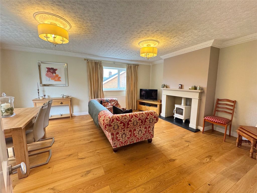 Property photo 2 of 41 Picture No. 36