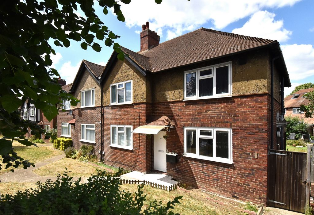 Property photo 1 of 12 External