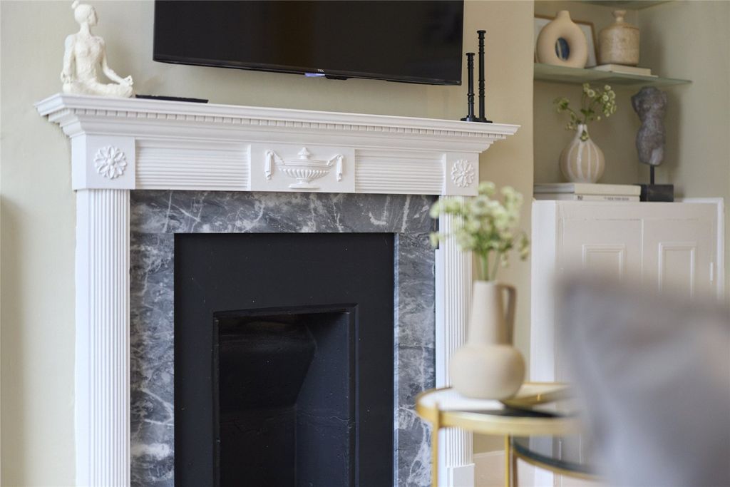 Property photo 2 of 25 Picture No. 33