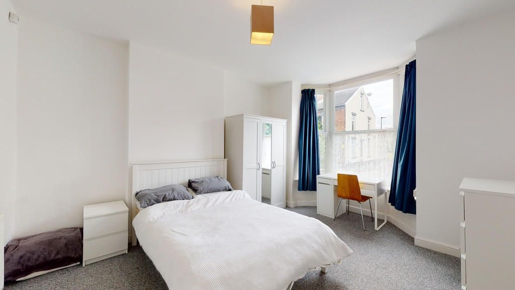 Property photo 1 of 14 Bright And Spacious Master Bedroom Featuring A Dou...