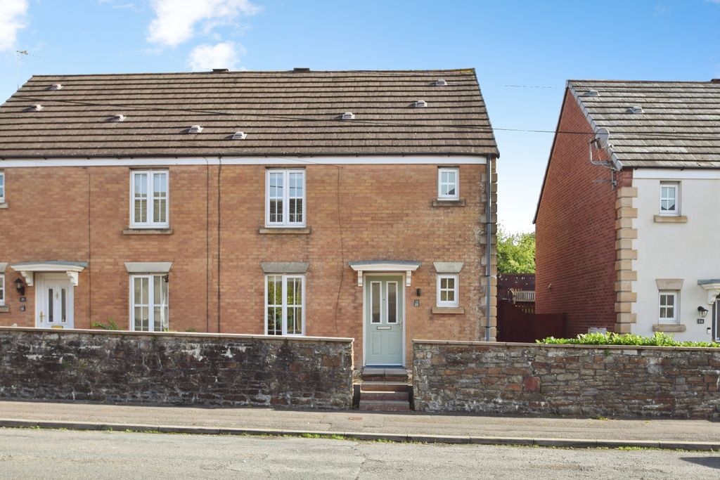 Property photo 1 of 47