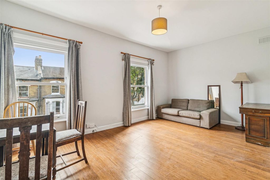 Property photo 1 of 8 9.Jpg
