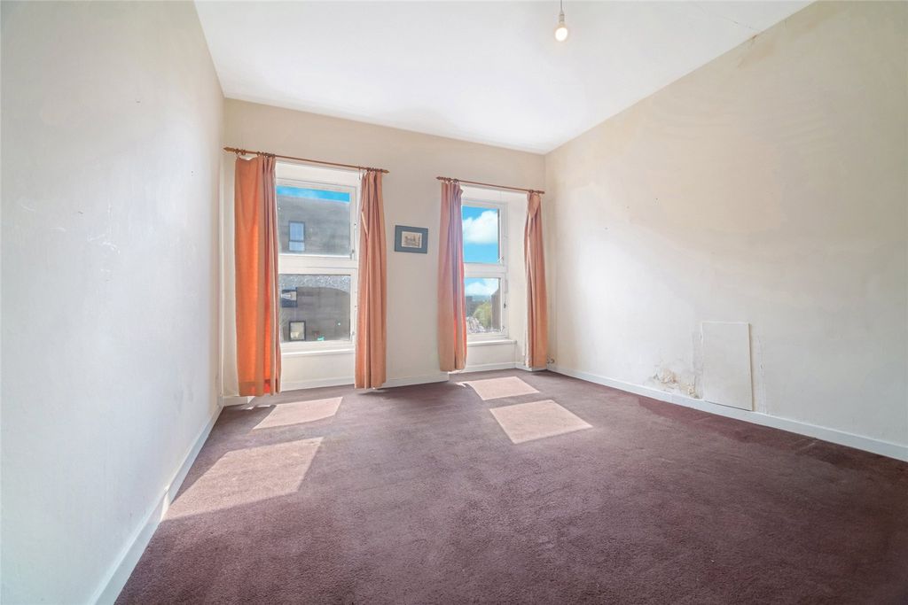 Property photo 2 of 20 Picture No. 06