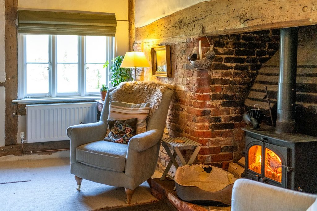 Property photo 3 of 32