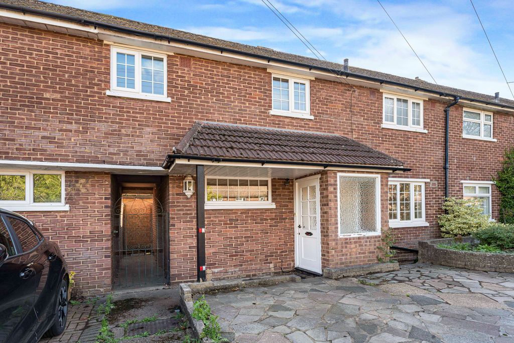 Property photo 1 of 25