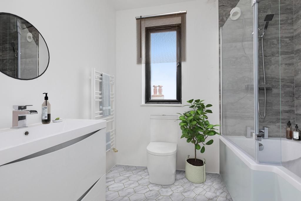 Additional image 5 of 1 bed flat for saleSouth Coast Road, Peacehaven BN10