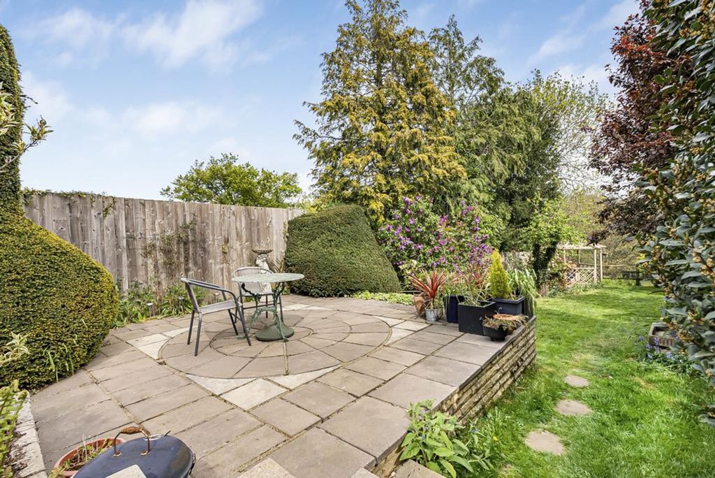 Property photo 3 of 37
