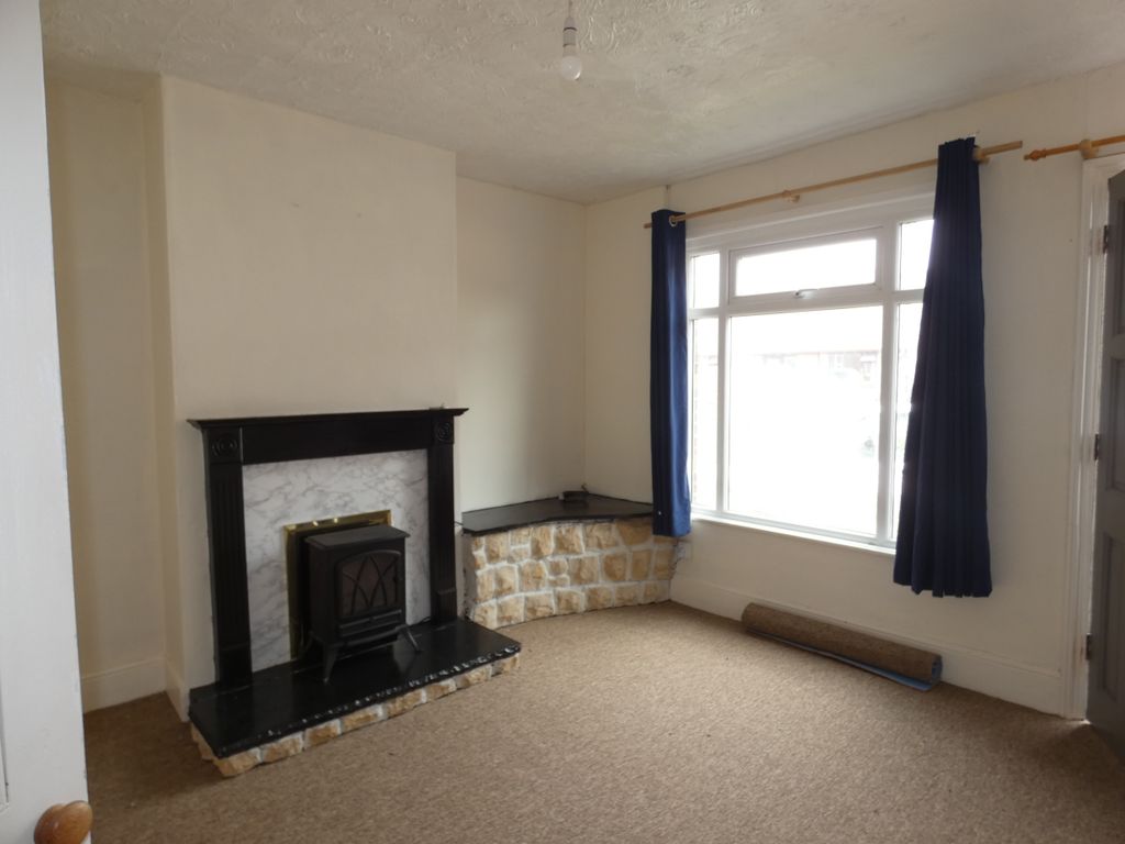 Property photo 2 of 8 Sitting Room