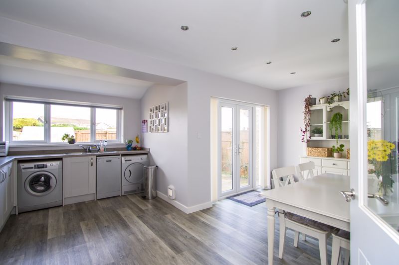 Property photo 3 of 18 Photo 4