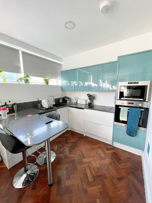 Property photo 3 of 3