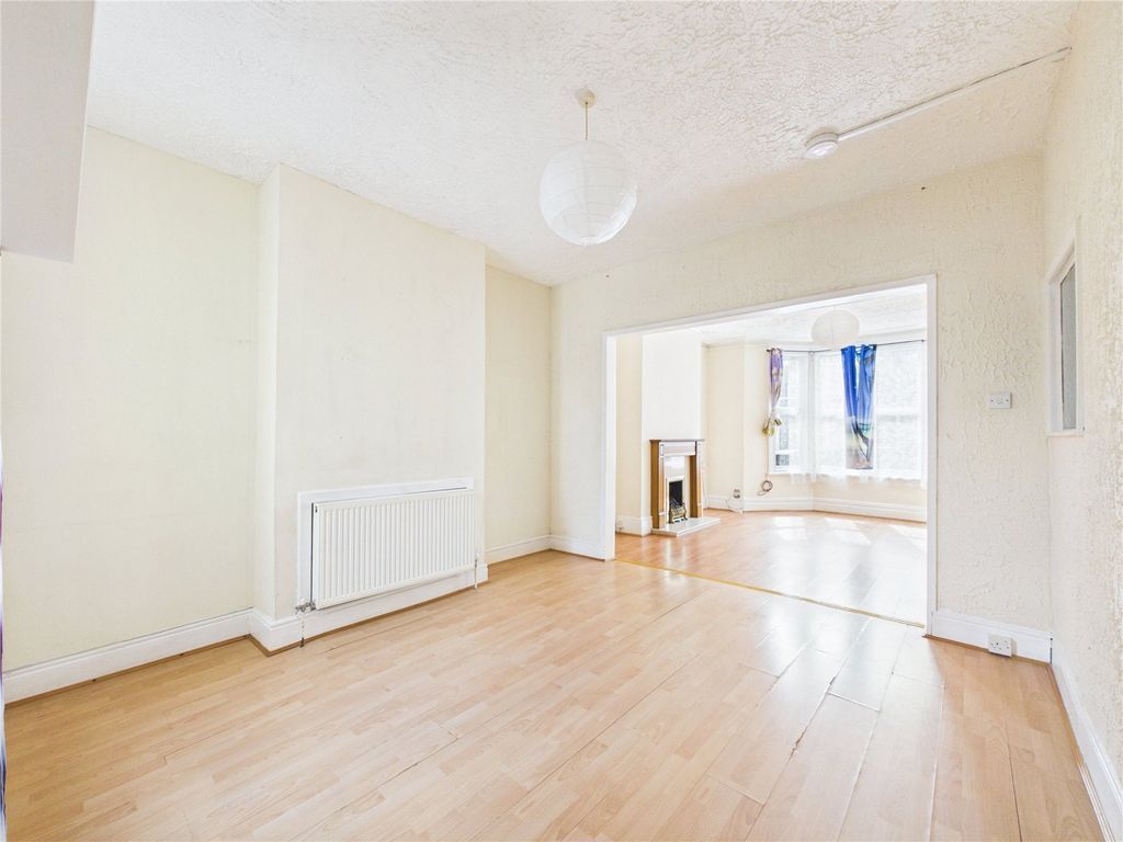 Property photo 2 of 17 Picture No. 04