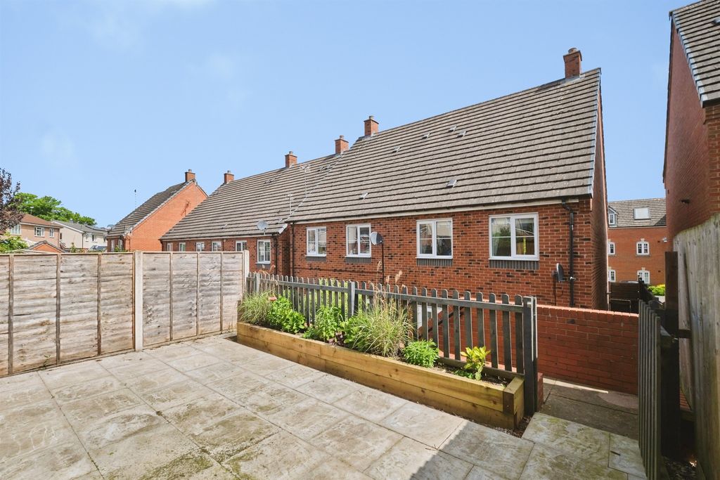 Property photo 2 of 16