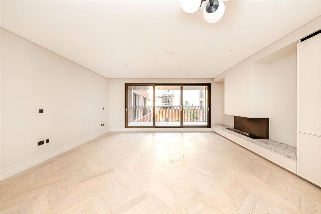 Property photo 2 of 12 Picture 2