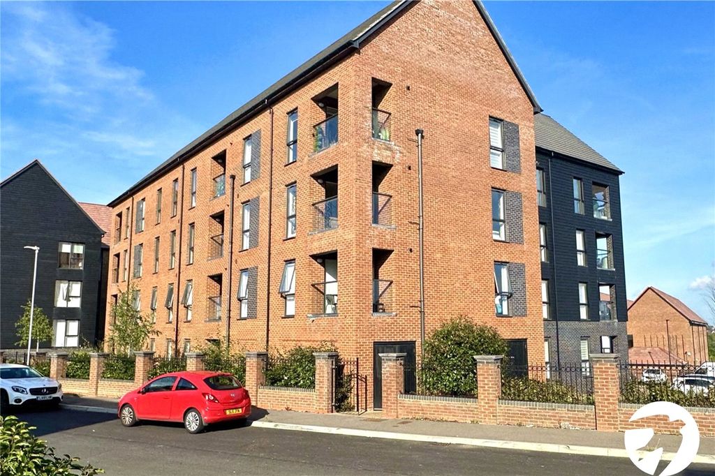 Property photo 1 of 1 Front Elevation