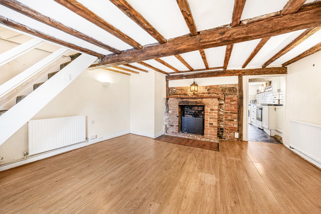 Property photo 2 of 27