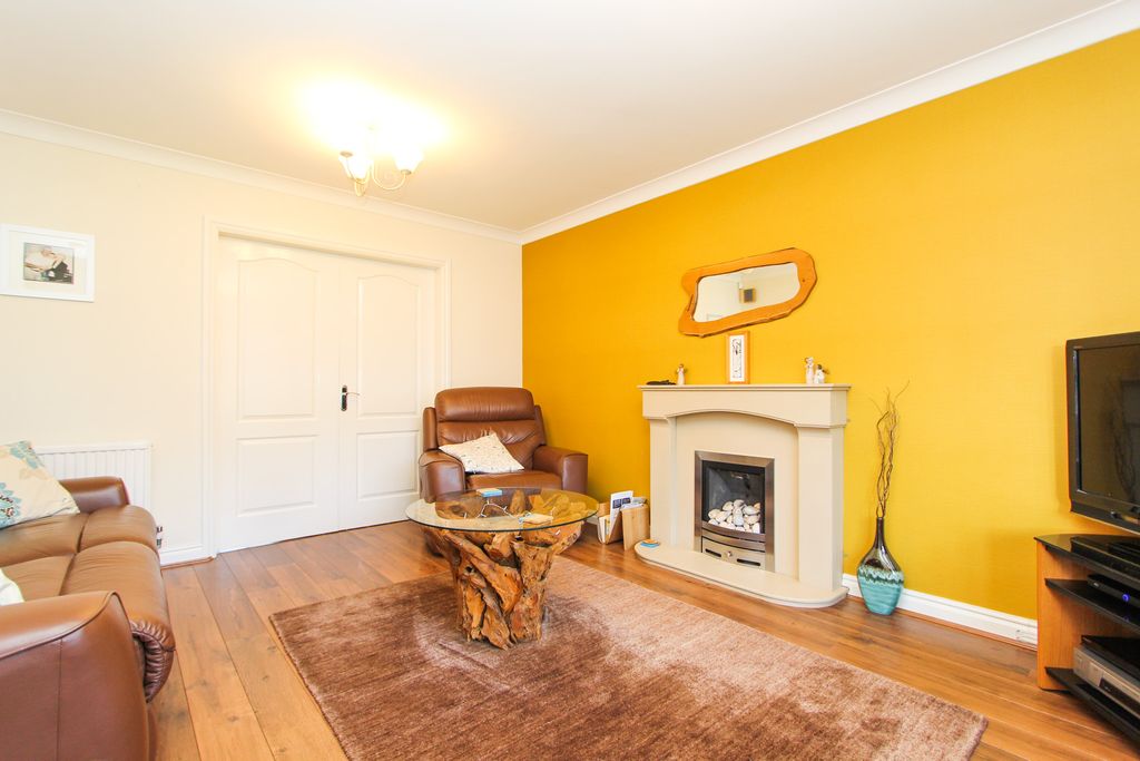 Property photo 3 of 36