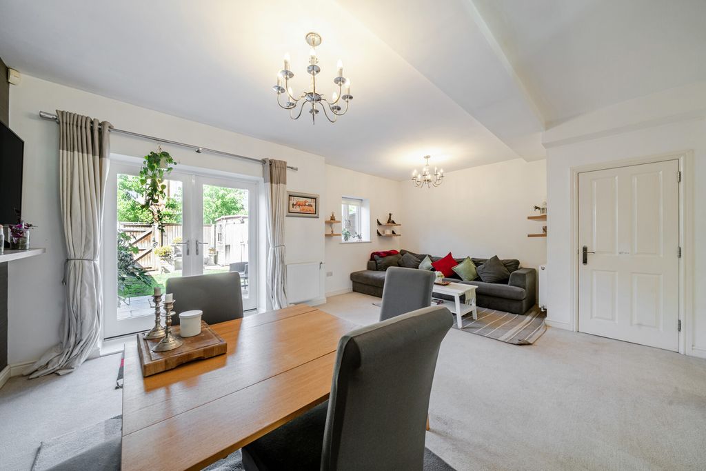 Property photo 3 of 21 1447716-18-69F4B2...