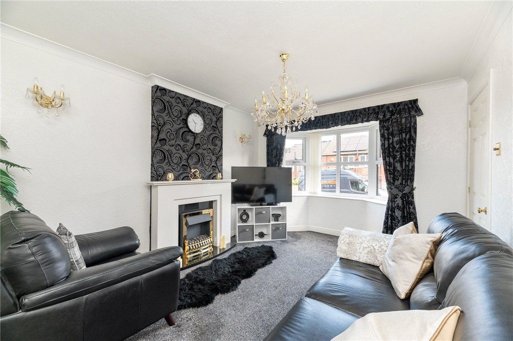 Property photo 3 of 29 Living Room