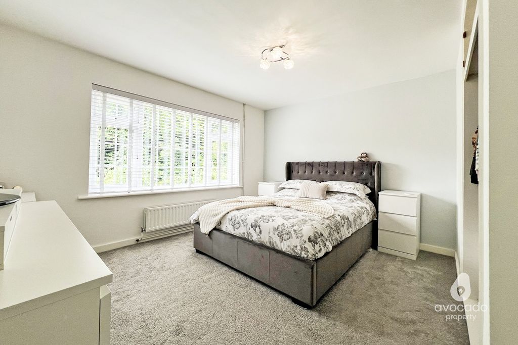 Property photo 3 of 20 3472544