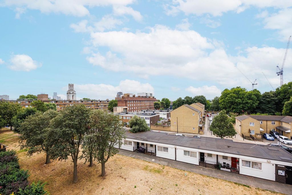 Property photo 3 of 22