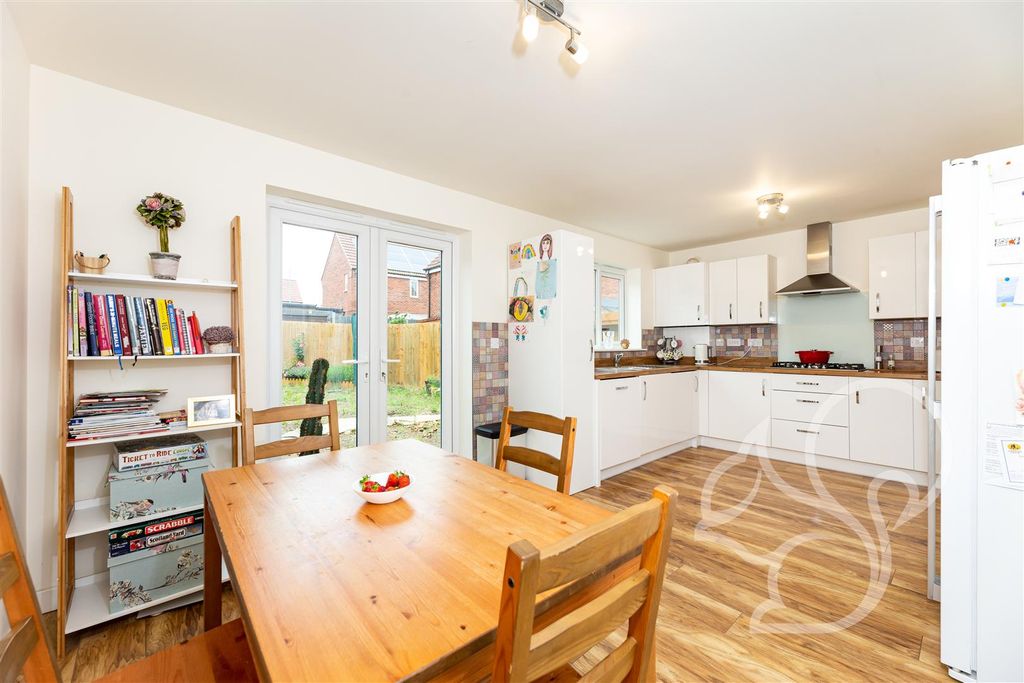 Property photo 3 of 15 Kitchen/Diner