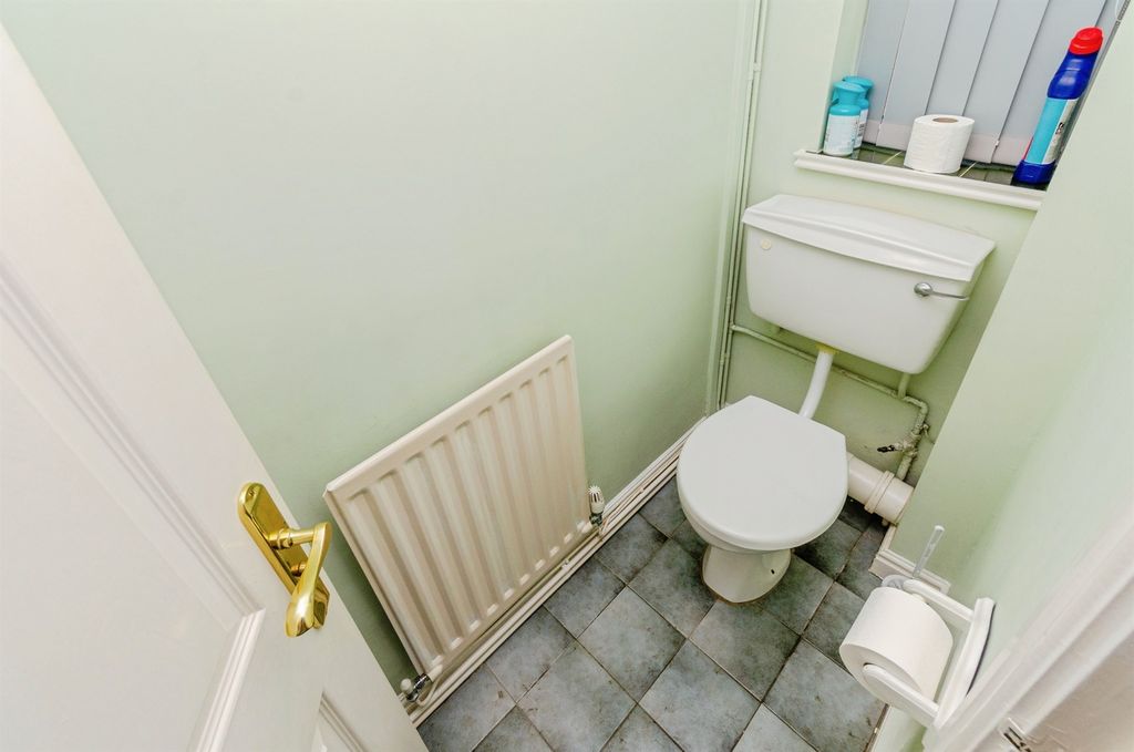 Property photo 3 of 17