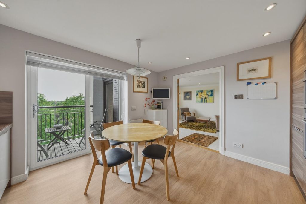 Additional image 6 of 2 bed flat for saleStandard Hill, Nottingham NG1