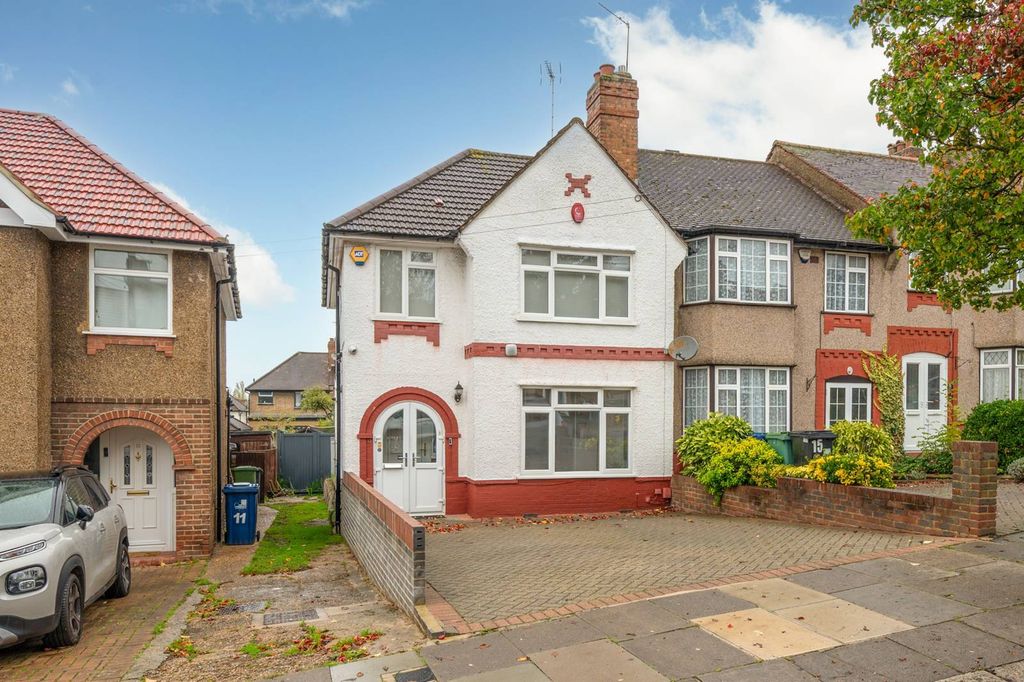 Property photo 2 of 16