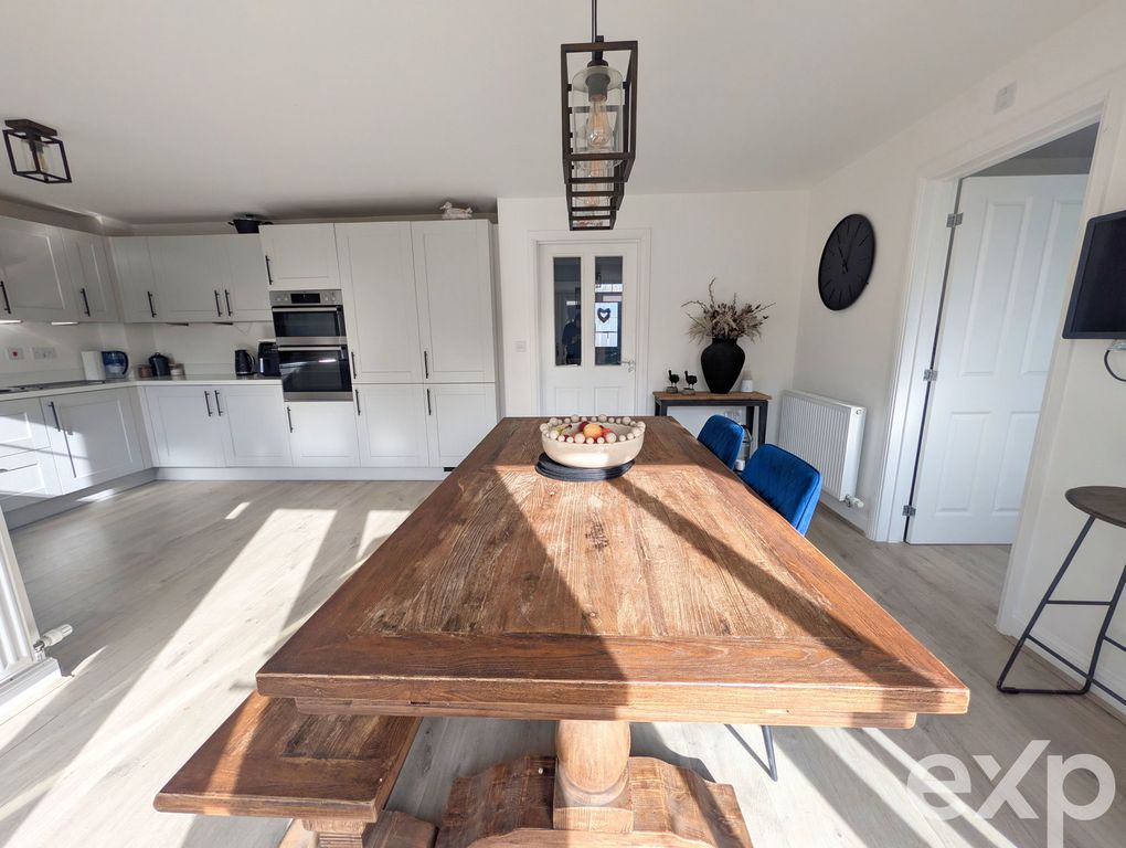 Property photo 3 of 26