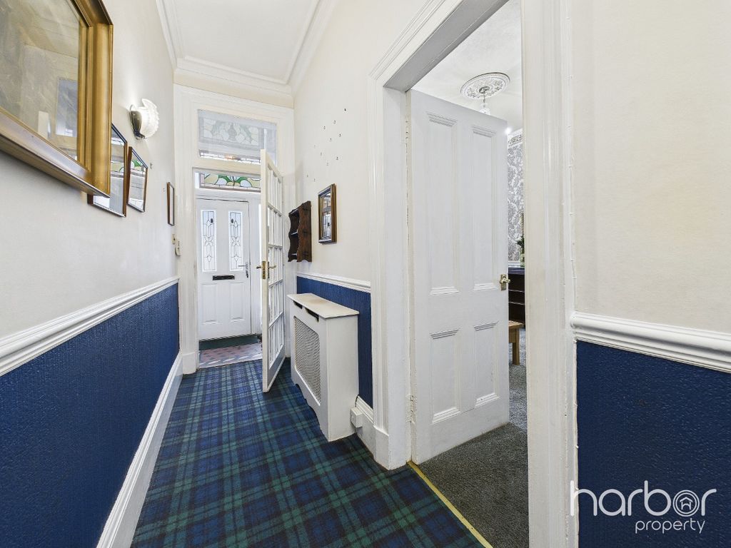 Property photo 3 of 21 4155535