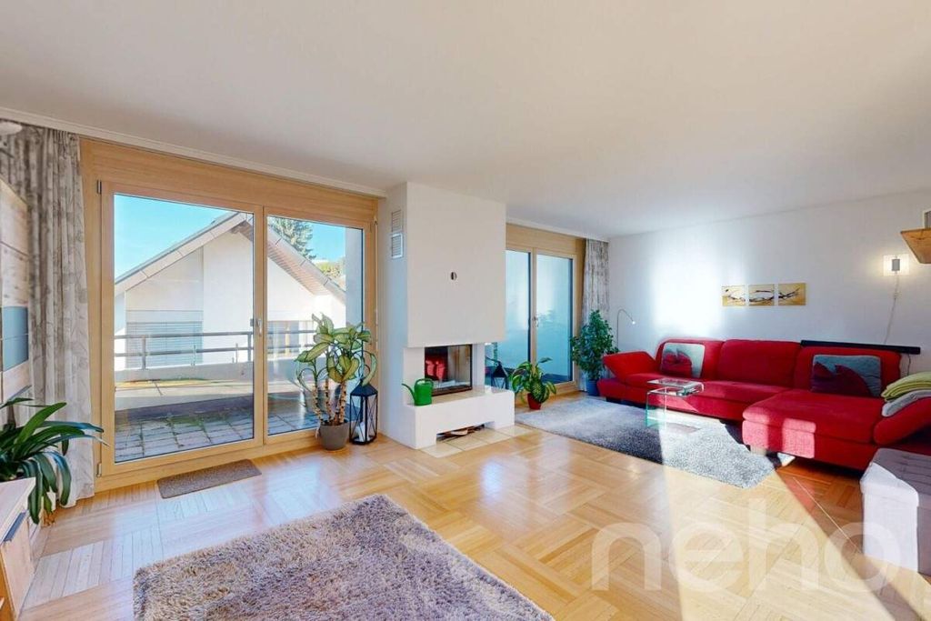 Property photo 3 of 12