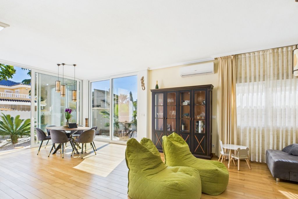 Property photo 3 of 50