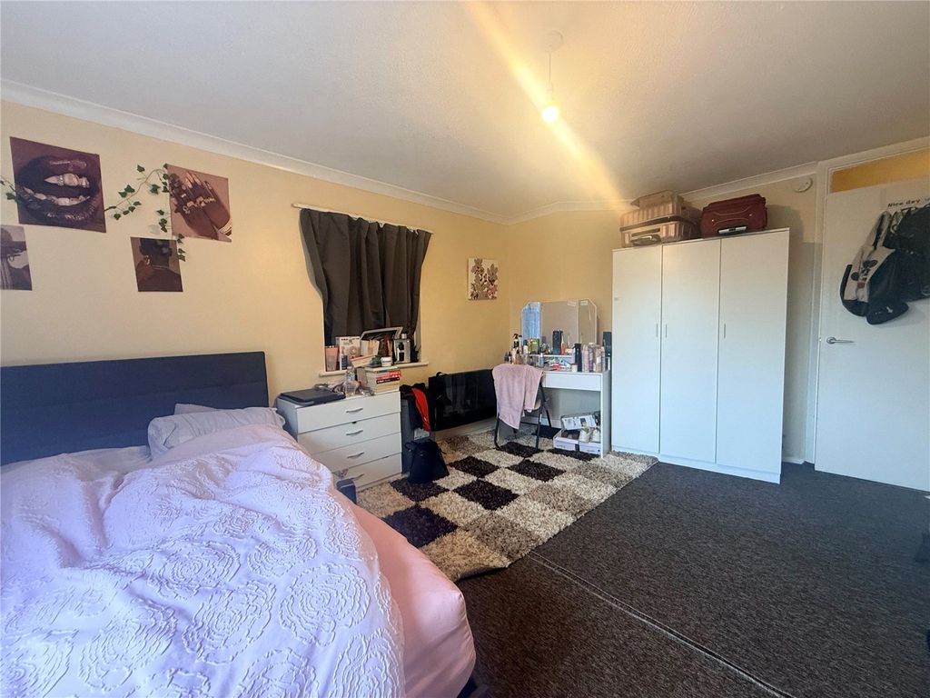 Property photo 3 of 6 Picture No. 07