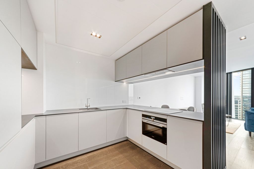 Property photo 2 of 21 Kitchen
