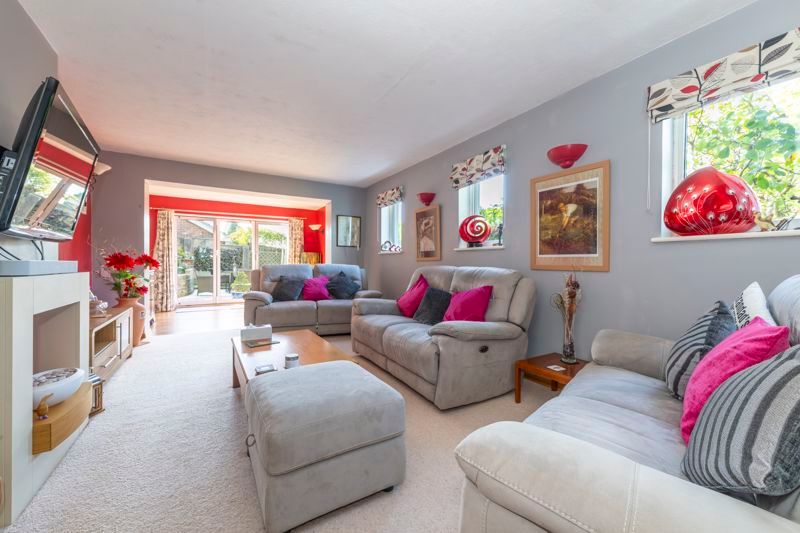 Property photo 2 of 27 Photo 13