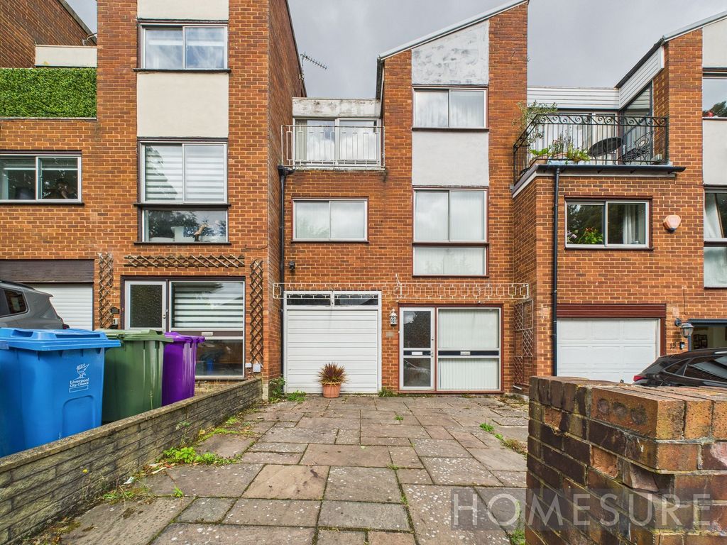 Property photo 1 of 32